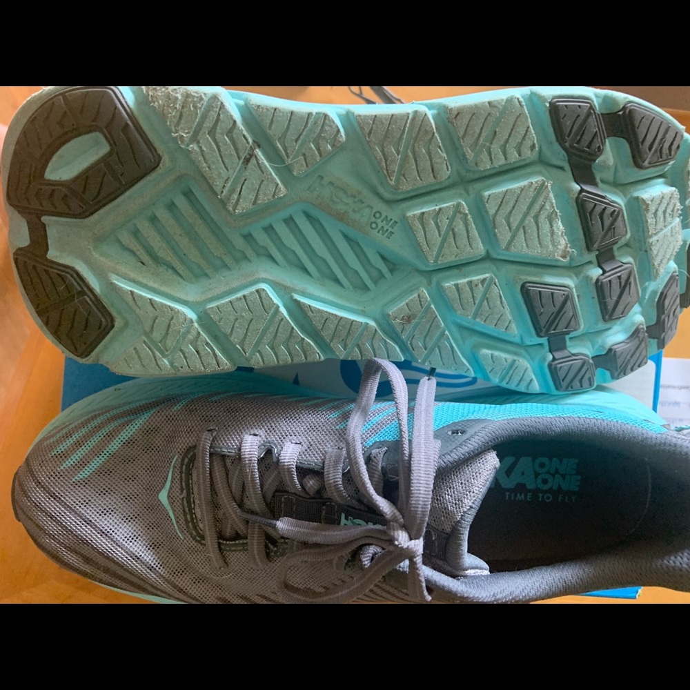 Hoka One One Rincon. Size 8. Like new.